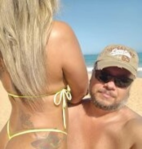 Esther Exhib star pretty pic