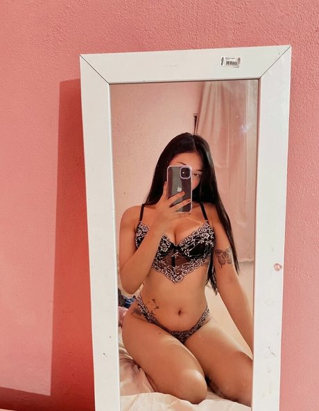 Ananda Rodrigues art actress picture