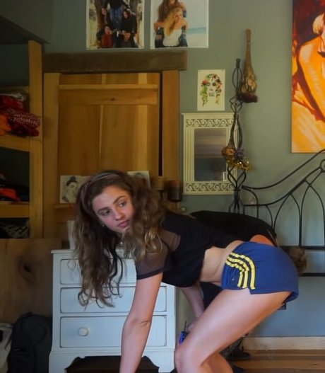 Brooke Bush star porn pics