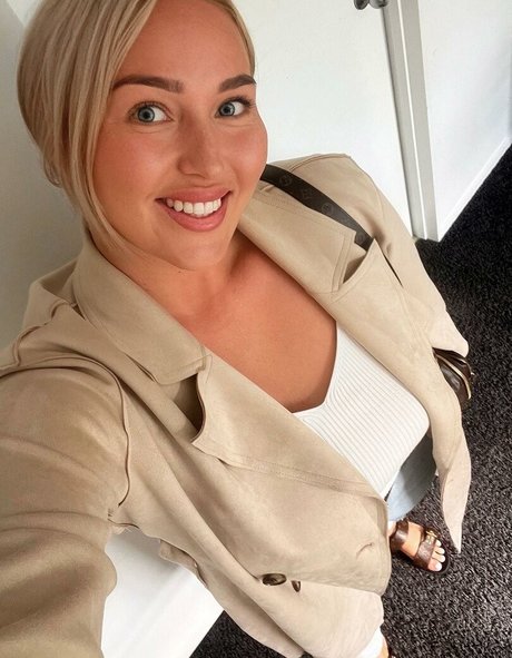 Nora Davis top star images