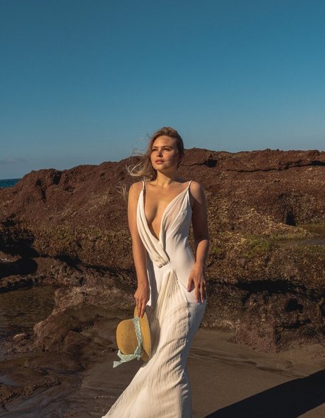 Melisa Arizona sexy model images