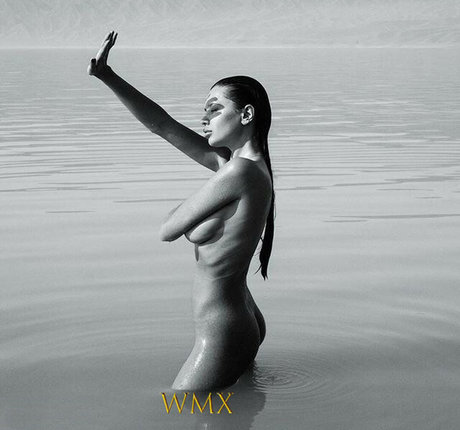 Ayakaomi model free pics