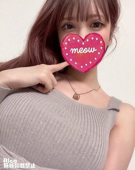 boobs selfie onlyfans exclusive photos