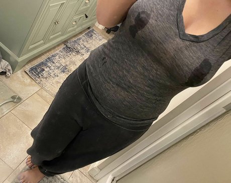 Milkyraelynn pornstar nudes image