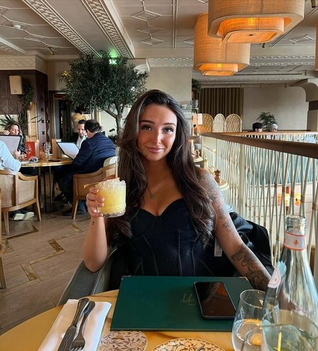 Chloe Panchal star beautiful gallery