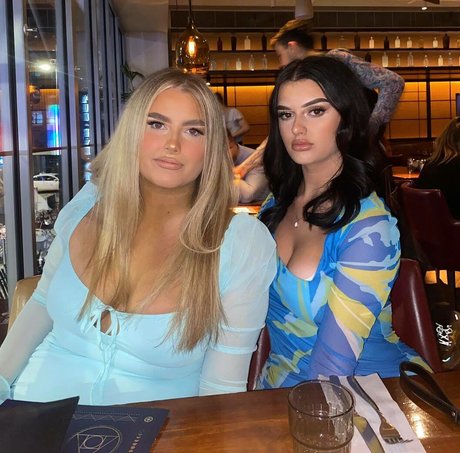 Isabella Evans nude model galleries