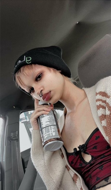 salemsuxxx naked actress photos