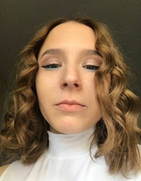 lolli dream hd pornstar photos