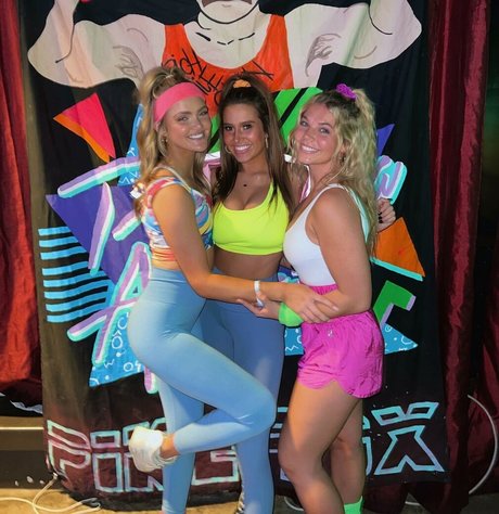 Kinley Freeman model pretty galleries