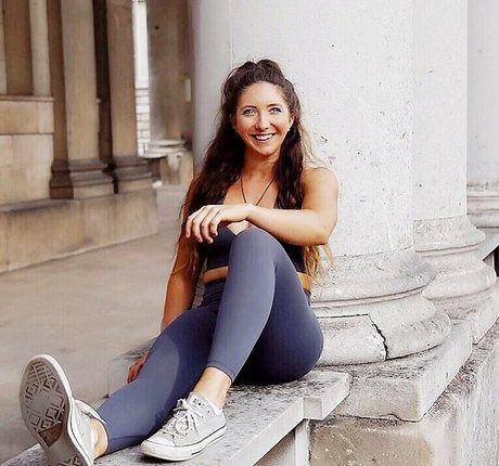 Sophia Ellis pornstar pretty picture