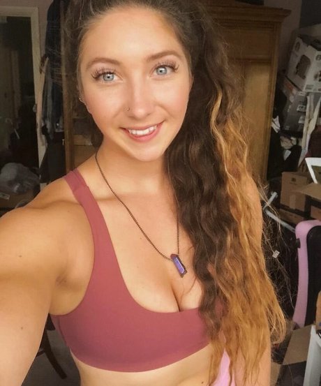 Sophia Ellis best star photo