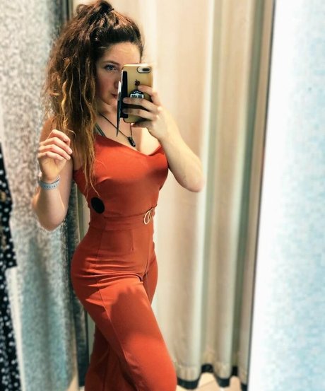 Sophia Ellis pornstar nudes photos