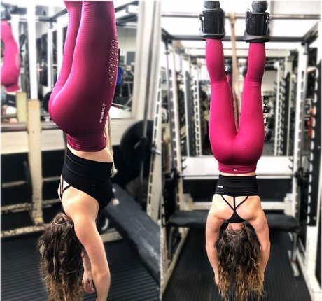 Sophia Ellis sex model pictures