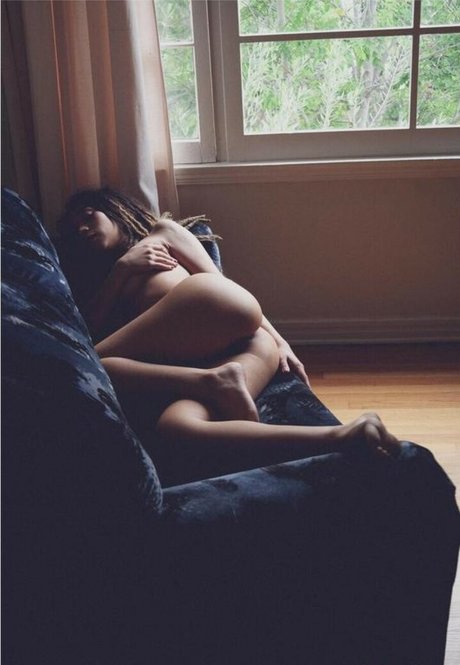 Kat TaylorSaydie model sexy pic