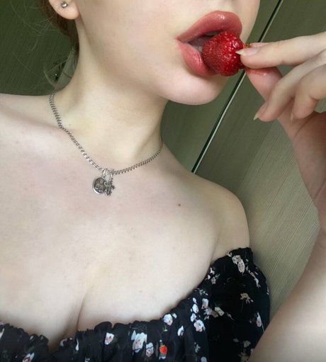 katrlvinaa actress image