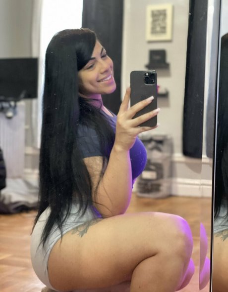 Kay Linx sexy pornstar photos