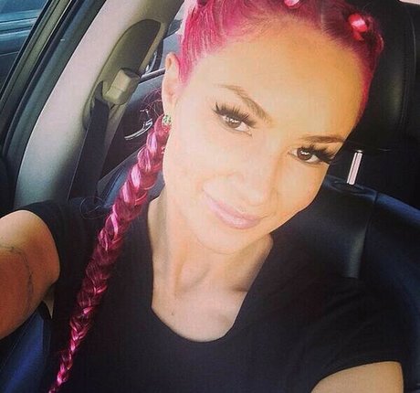 Amy Reid naked model image