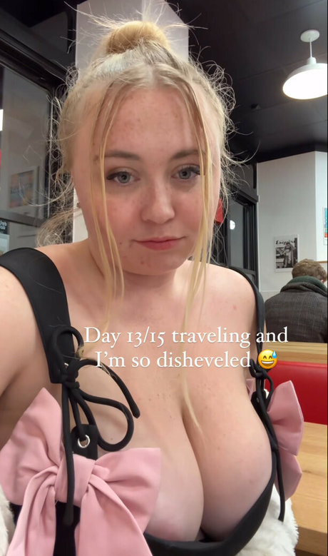 Niki Peacock porn star pics