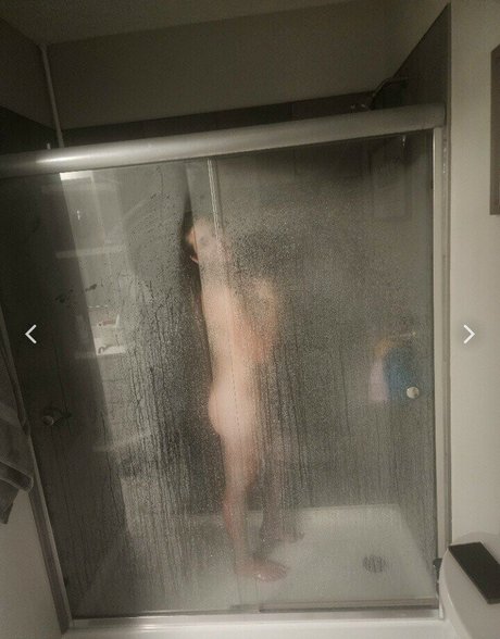 Annoyed Wifey erotic star image