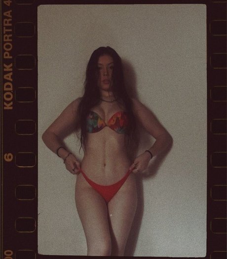 mell gonzalezz free model gallery