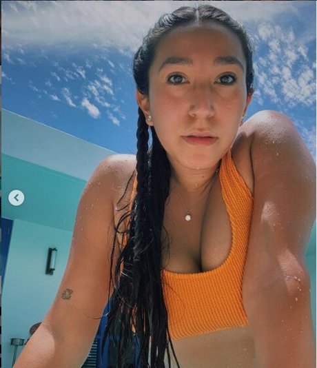 La irais star sexy images