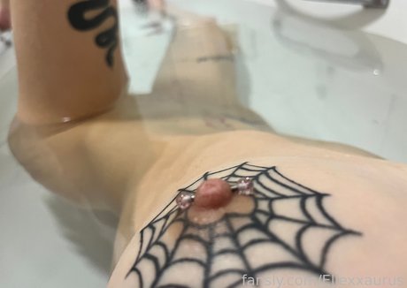 Ellexxaurus nice star img