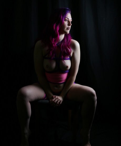 MYSTIK MINX sexy pornstar galleries