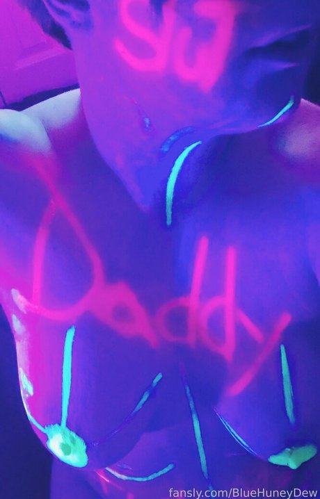 BlueHuneyDew art star pics