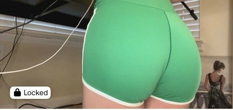 eskayuwu star hot photo