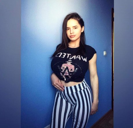 Denisa R Maria sex model photo