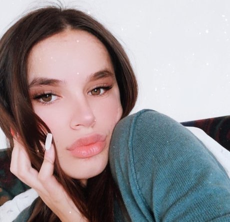 Denisa R Maria art pornstar photos