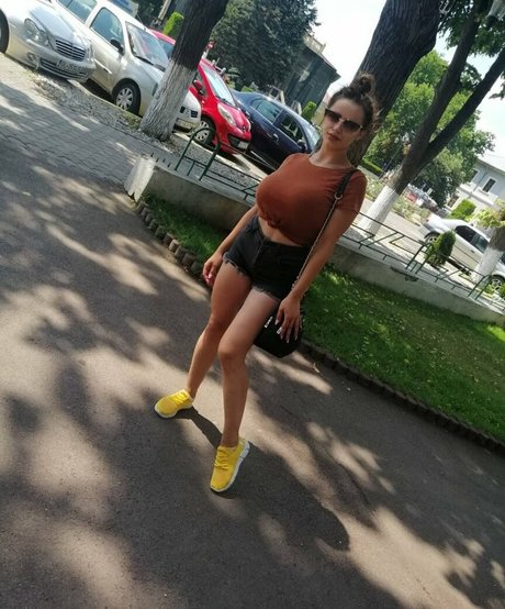 Denisa R Maria star erotic gallery