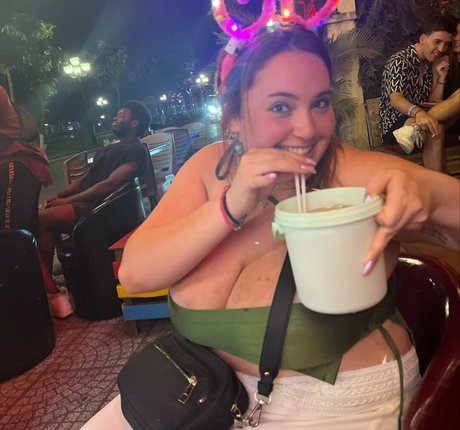 Raphaela S nudes star images