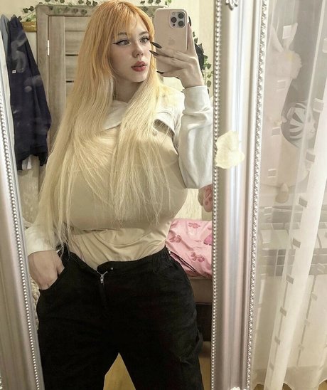 big tits granny onlyfans hot picture