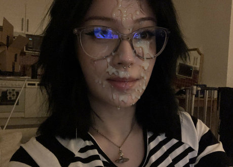 Jadey Anh beautiful actress pics