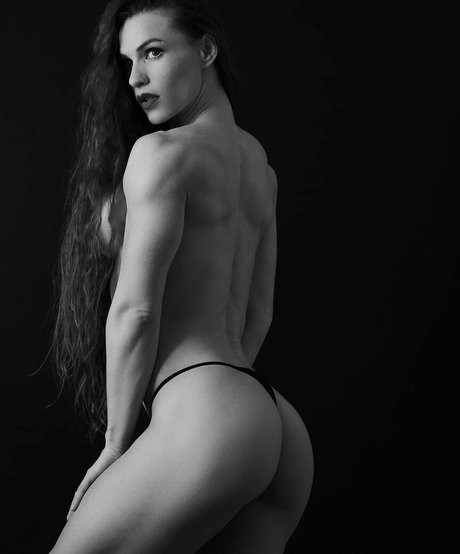 Kate Errington perfect actress img