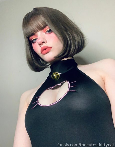 thecutestkittycat model pictures