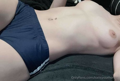 KaiIsYourHomie model erotic galleries