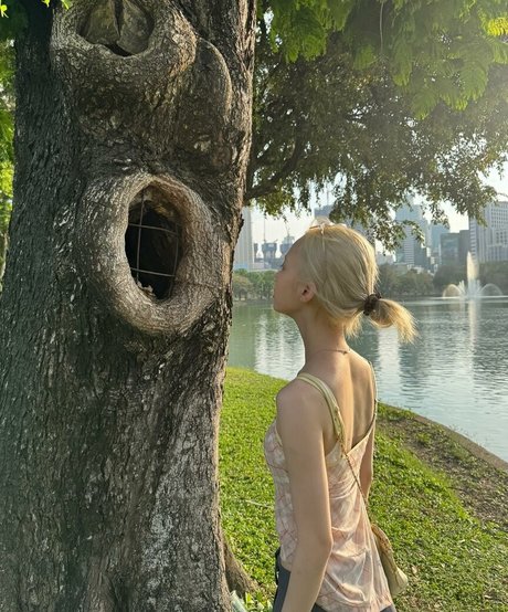 Winter spa model art pictures