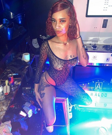 Oddie2hottie hot star archive