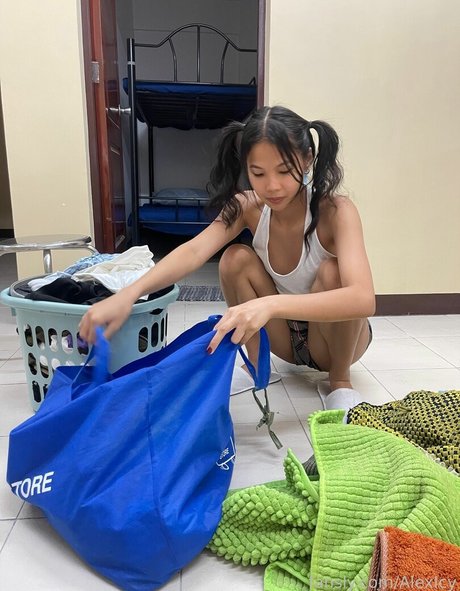 AlexIcy star free pics