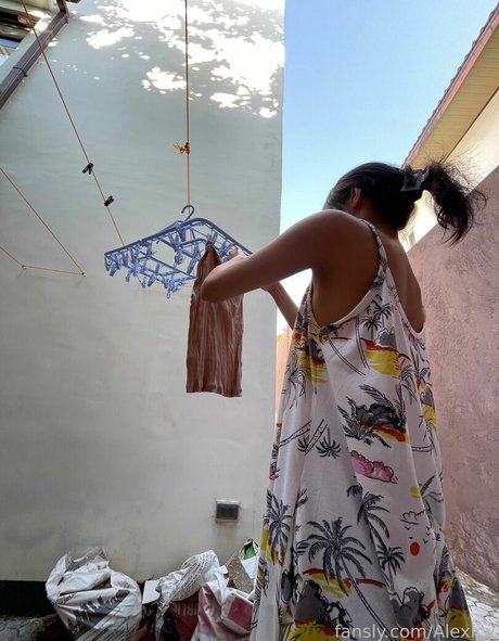 AlexIcy pretty actress archive