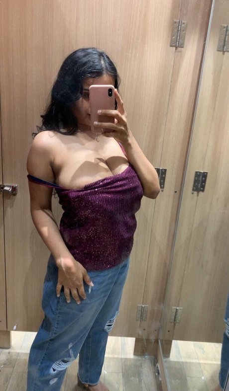 Desi Aurora beautiful pornstar gallery