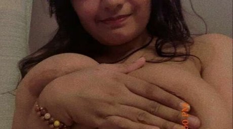 Desi Aurora hd star image