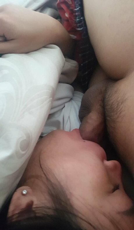 Aveline Liu sexy model photos