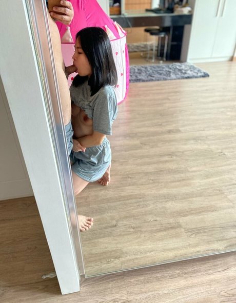 Aveline Liu sex pornstar photo