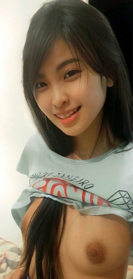 Aveline Liu nude actress images