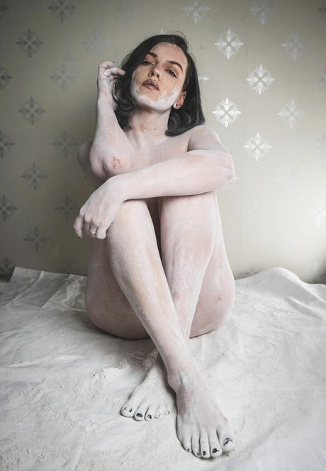 TheFallenBabe pornographic model img