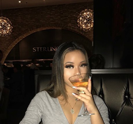 Thailiian beautiful model gallery