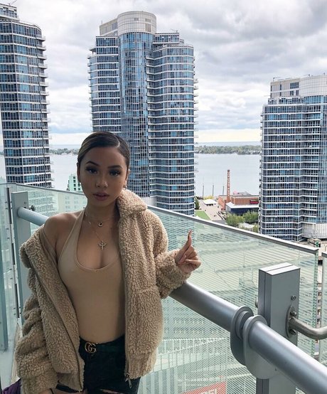 Thailiian star pretty photo